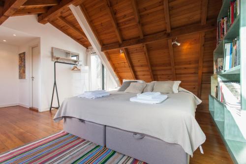 FLH Bairro Alto Loft with Sunny Terrace