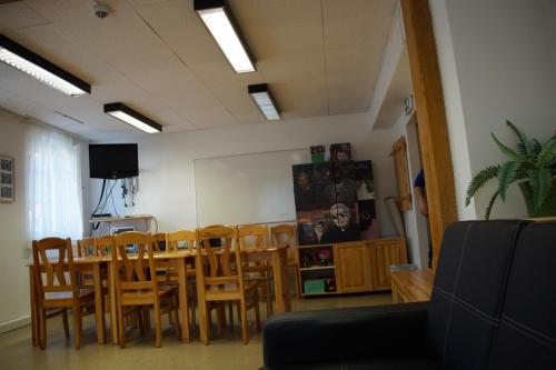 TV a/nebo společenská místnost v ubytování Hotel Alpin Murau