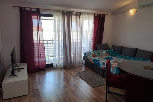 Apartments with parking space Brodarica, Sibenik - 21888