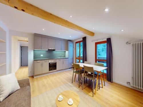 Gallery image of Chalet with Stunning Mountain Views in Agettes