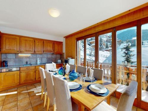 Luxury apartment in Veysonnaz