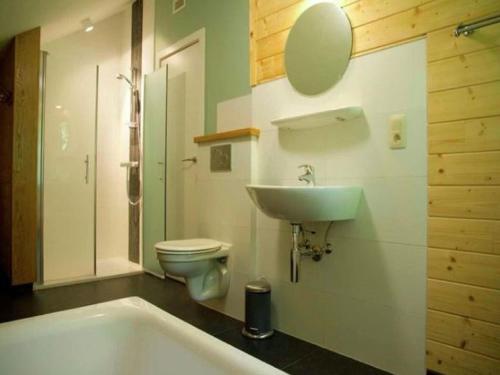 Koupelna v ubytování Holiday Home in Stoumont near Spa Resort