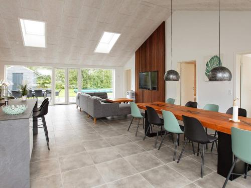 Gambar di galeri bagi 9 person holiday home in Dannemare di Dannemare