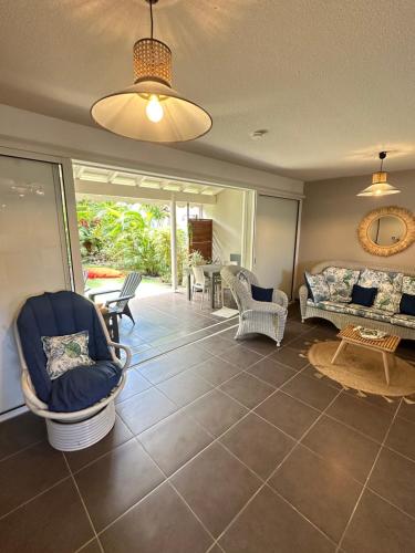 Zona d'estar a Wave Coconut Villa