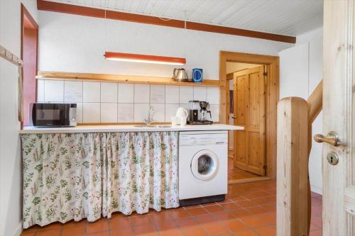 Dapur atau dapur kecil di 20327-Samso-Orbyvej-4