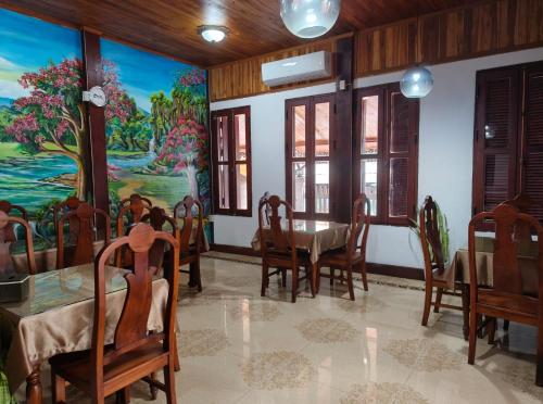 Χώρος καθιστικού στο Ananta Hotel Luangprabang
