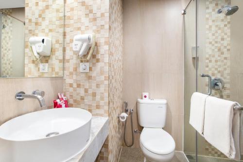 Koupelna v ubytování favehotel Malioboro - Yogyakarta