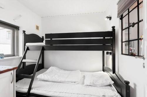 Ένα ή περισσότερα κρεβάτια σε δωμάτιο στο AE298-Aeroskobing-Rosenstraede-36