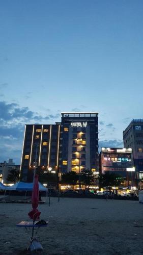 Το κτήριο όπου στεγάζεται  το ξενοδοχείο