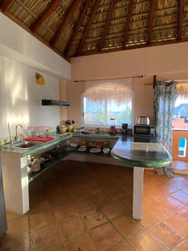 Una cocina o zona de cocina en Cielito Lindo Suites