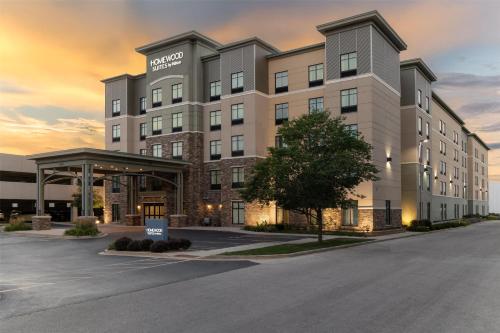 a rendering of the exterior of a hotel at Homewood Suites By Hilton Wauwatosa Milwaukee in Wauwatosa
