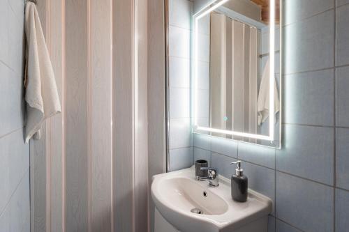 Bagno di Kate House