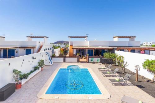 Villa Arisen by Villa Plus