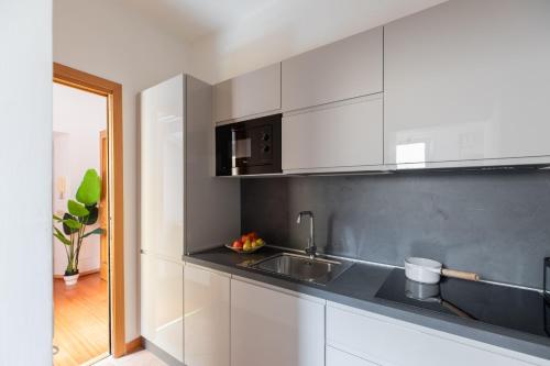 iFlat Spanish Steps Chic & Warming Hideaway