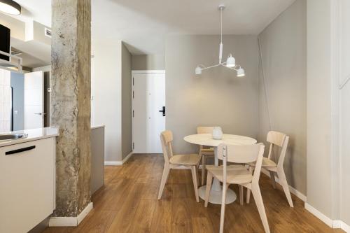 Color Apartments by Olala Homes