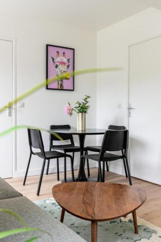 Light-Filled Retreat in historical Paris