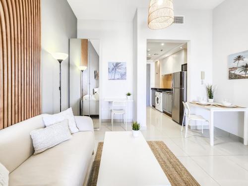 Cozy Studio in Royal Breeze Al Hamra
