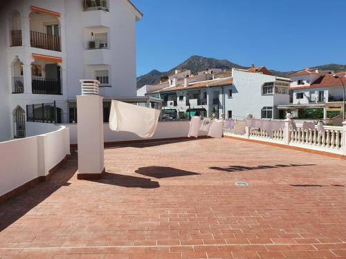 Central Benalmádena, pool & terraces