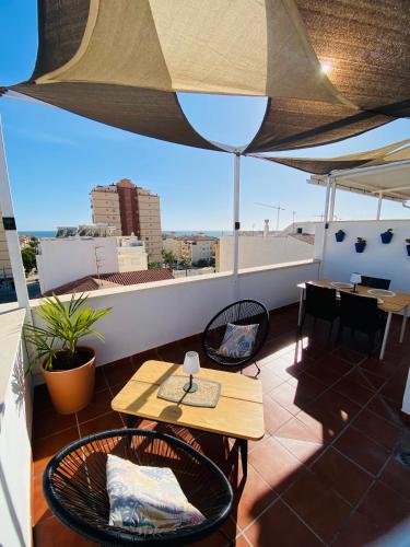 Duplex with private Rooftop and views