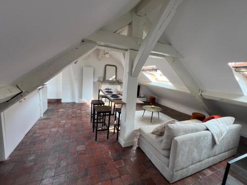 Place Vendome - 1BR