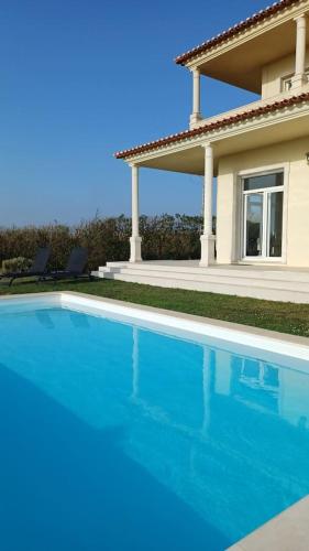 Casa Condor - Moradia com piscina a 5 min da praia