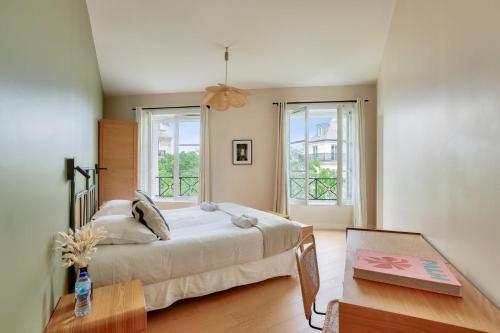 Grande terrasse, climatisation, 3 chambres, Marais