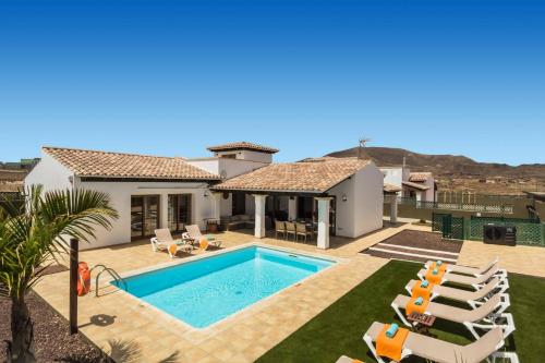 Villa Sherry II by Villa Plus