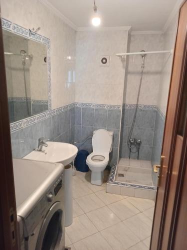 Ένα μπάνιο στο Appartement Tanger centre centro