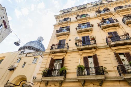 Giantri Home Spaccanapoli Metro Duomo centro storico Napoli sotterranea Crist velato Cappella Sansevero a 5 min dal porto