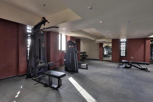 Fitness centrum a/nebo fitness zařízení v ubytování Empyrean Resort