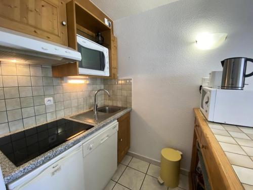 Kuchyň nebo kuchyňský kout v ubytování Résidence Les Balcons Des Curtious - Agréable 2 pièces lumineux et spacieux. MAE-2343