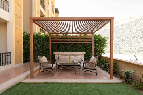 Heart of New Cairo with Balcony