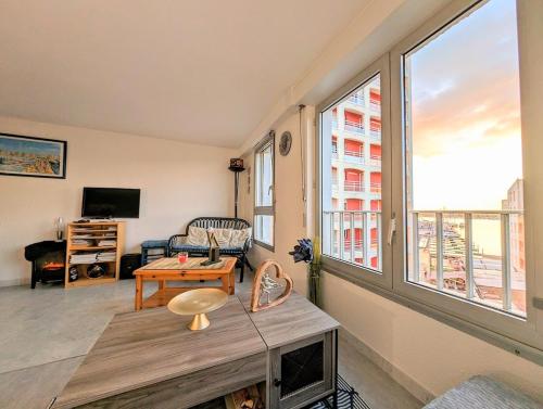 Cap d Agde T4 Duplex Center Port Private Parking WIFI Air Conditioning