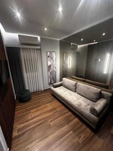 INDIVIDUALliving 2 zimiski central