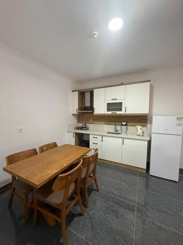 Gallery image of ÇAMLIK APART in Ayvalık