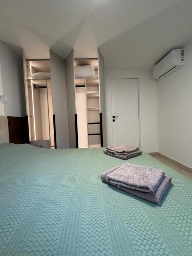 Appartement Neuf 2 chambres et salon - proche mer & aéroport