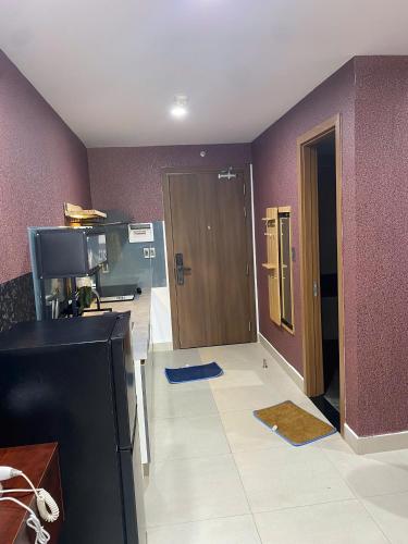 Η κουζίνα ή μικρή κουζίνα στο PAPAYA APARTMENT Căn hộ Sophia Center RACH GIA