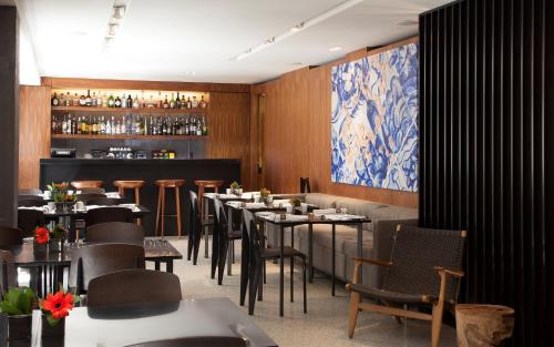 Altis Prime Hotel — Restaurant/places to eat