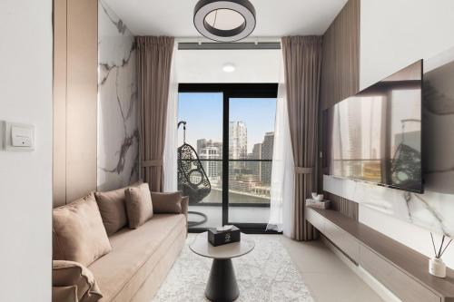 Zarela Luxe with River Views