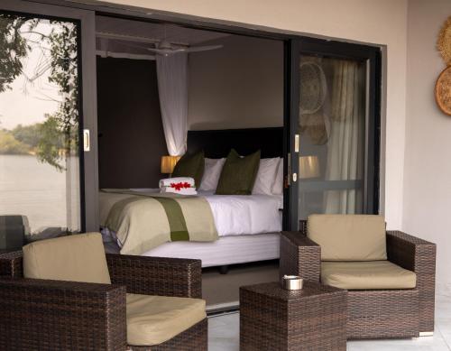 Ruang duduk di The Victoria Falls Waterfront