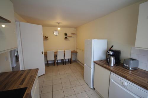 Dapur atau dapur kecil di Greatfield Place