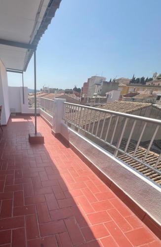 a walkway on a roof with a pole on it at Casa Cesar in Llosa de Ranes