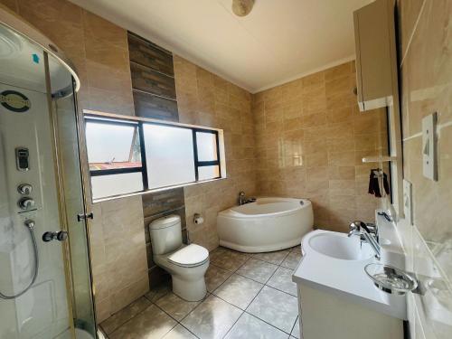 Ένα μπάνιο στο Blue Hazel Guest House