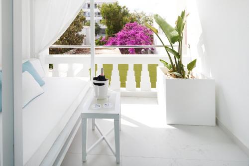 Hotel MiM Ibiza & Spa - Adults Onlyにあるバルコニーまたはテラス
