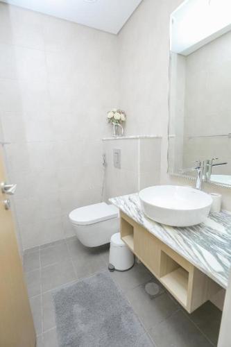 Paramount Midtown Luxury 2 Bedroom With Full Burj-Khalifa Viewにあるバスルーム