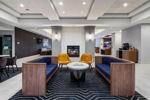 Телевизор и/или развлекательный центр в Homewood Suites Beaumont