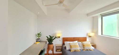 Un ou plusieurs lits dans un hébergement de l'établissement Unique & Spectacular Panoramic Views Top Location