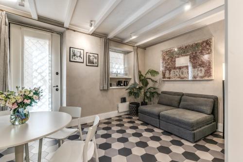 Ibernesi Luxury Home