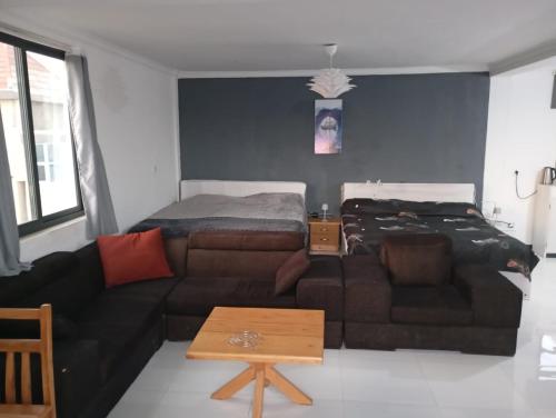 Χώρος καθιστικού στο Diyasbora Lemlem studio