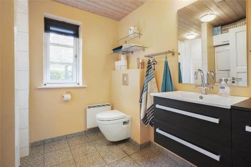 Koupelna v ubytování 30048-Beder-Solsortevaenget-5